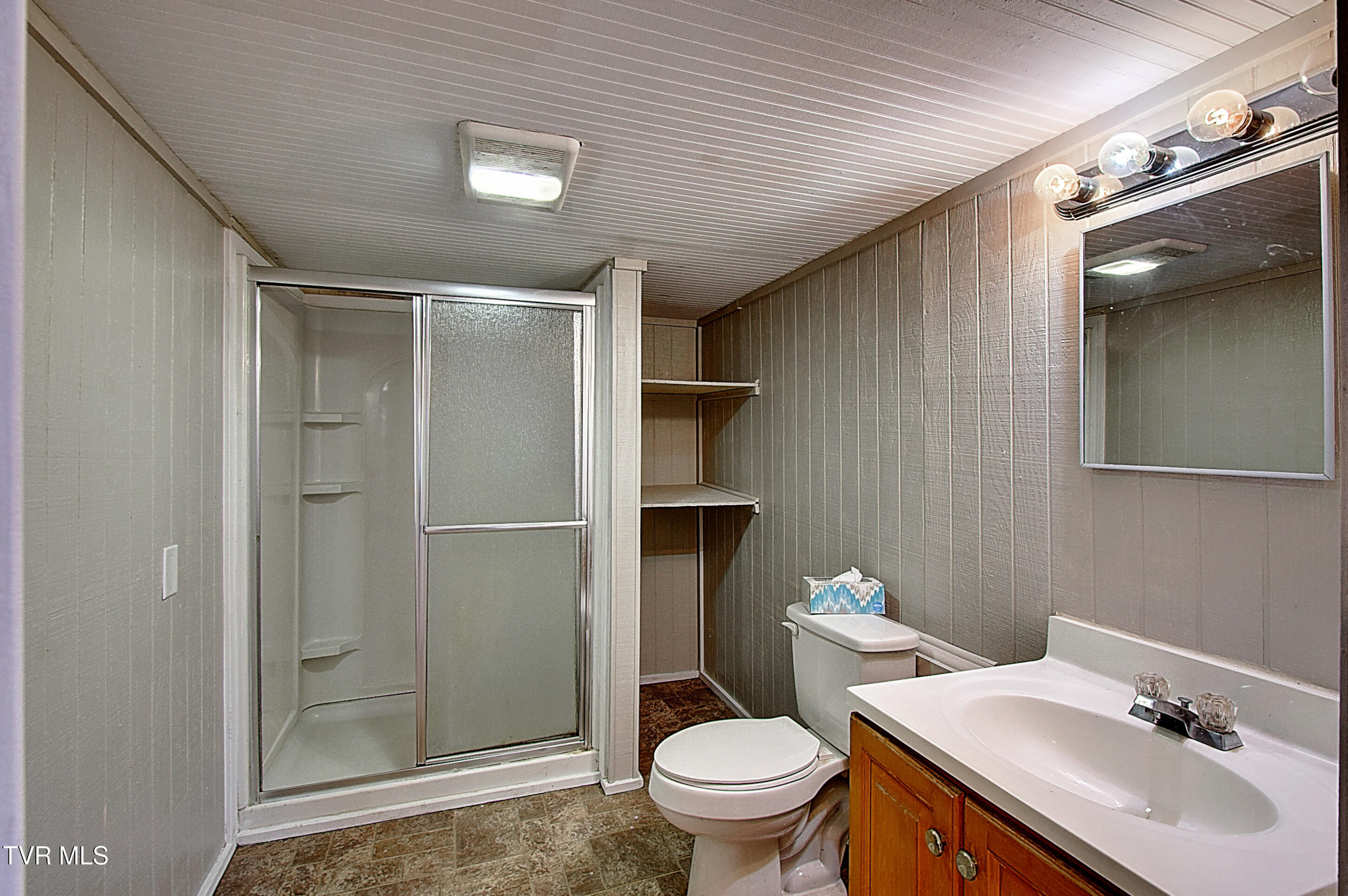 642 Dennis Cove Road Hampton, TN 37658 - Photo 24 of 35 24