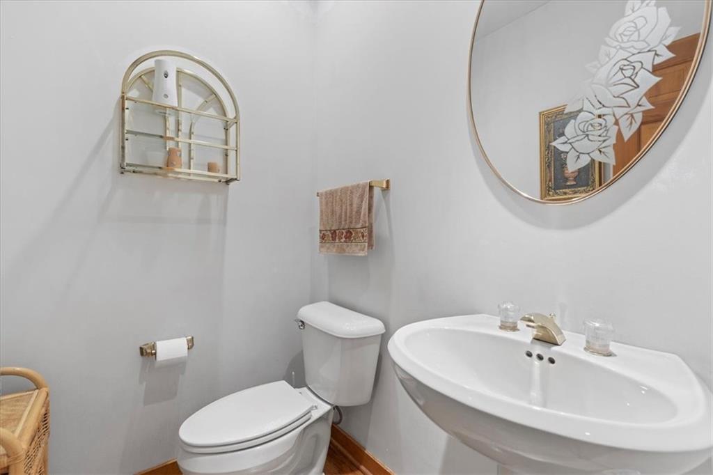 221 Timber Ridge Road Pittsburgh, PA 15238 - Photo 18 of 38 Gallery Image 18