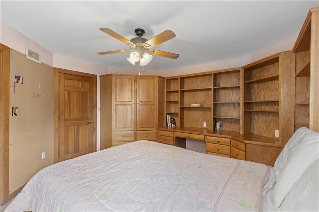 221 Timber Ridge Road Pittsburgh, PA 15238 - Photo 21 of 38 Gallery Image 21