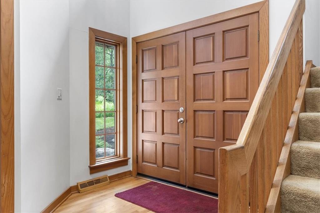 221 Timber Ridge Road Pittsburgh, PA 15238 - Photo 3 of 38 Gallery Image 3