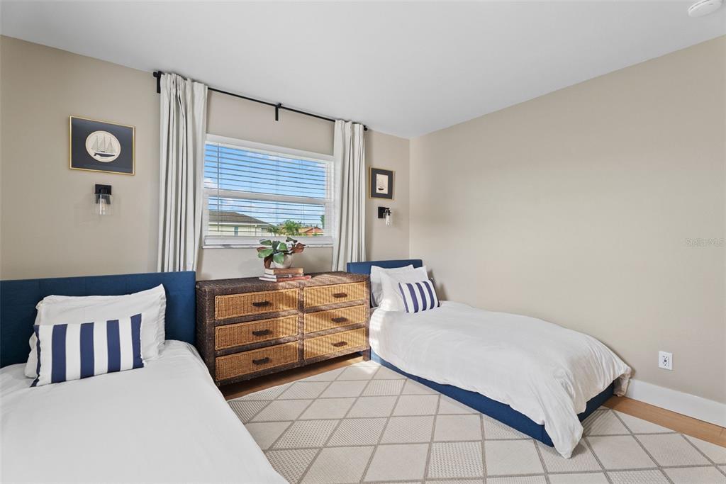 3870 Sterling Road Venice, FL 34293 - Photo 32 of 44 Gallery Image 32