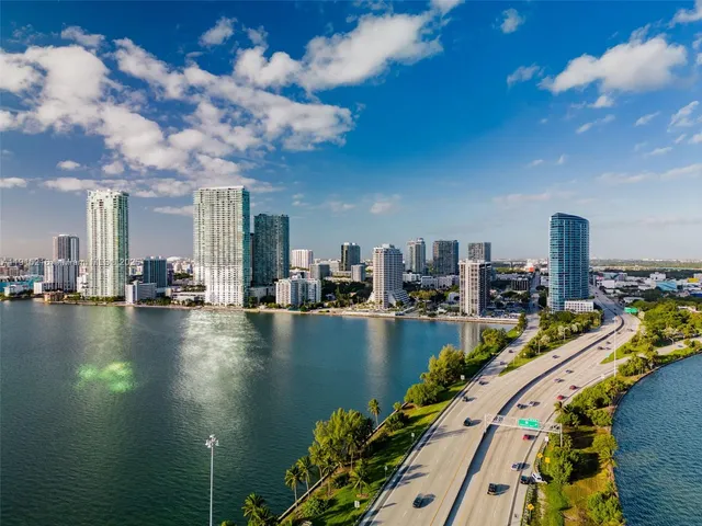 $2,450 | 3301 Northeast 5th Avenue, Unit 703, Miami, FL 33137