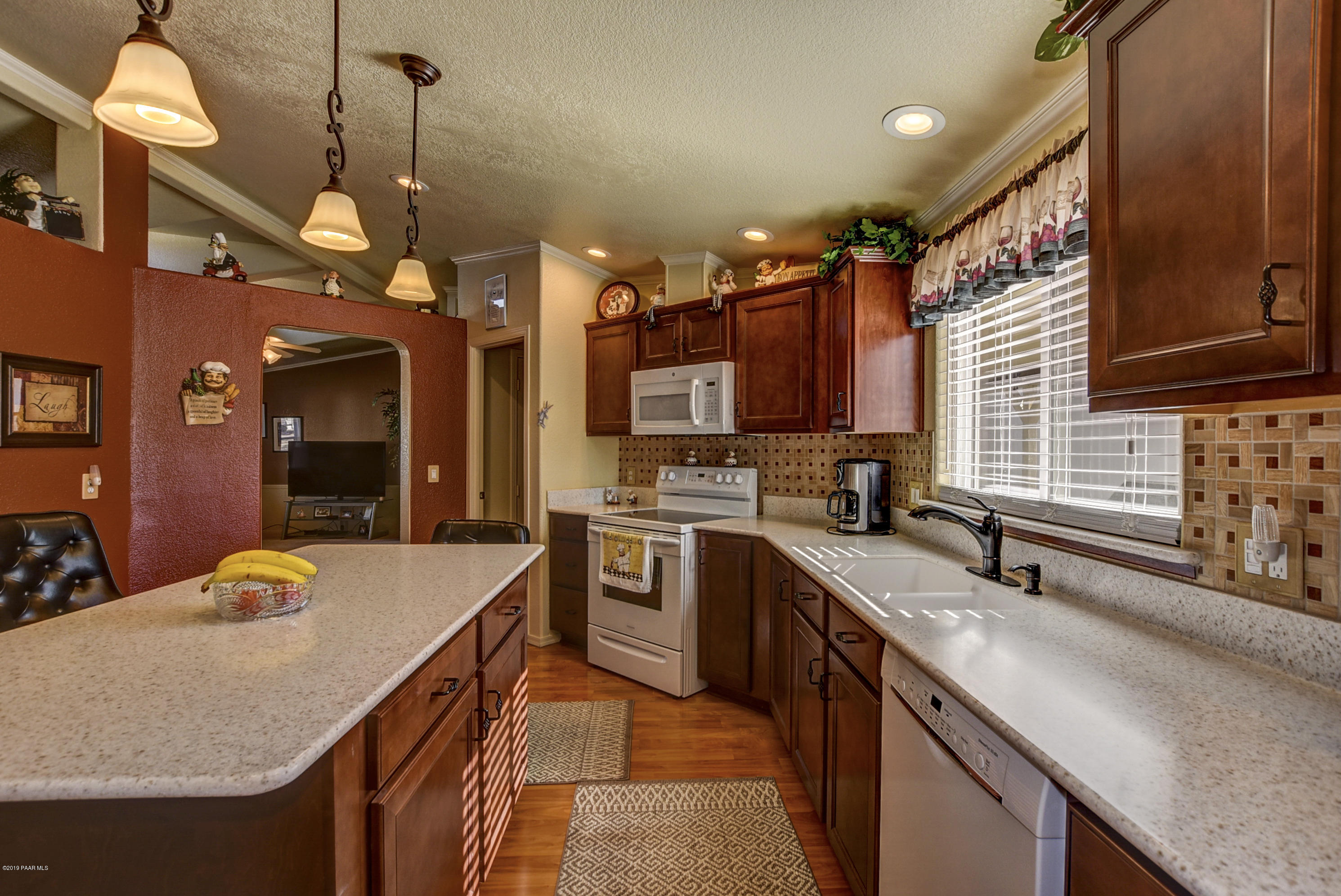 12155 East Obsidian Loop Road Prescott Valley, AZ 86327 - Photo 12 of 26 Kitchen 3
