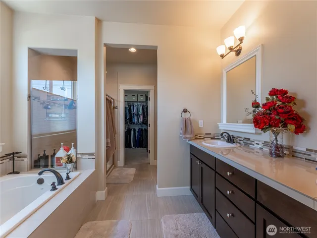 $758,000 | 1974 Legendary Lane Southeast, East Wenatchee, WA 98802