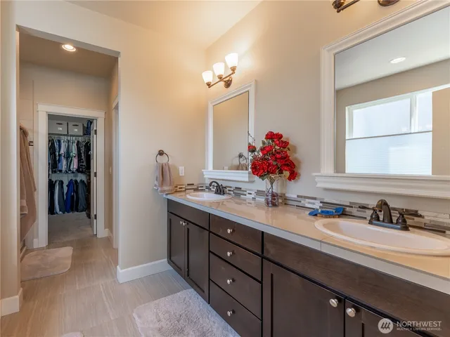 $758,000 | 1974 Legendary Lane Southeast, East Wenatchee, WA 98802