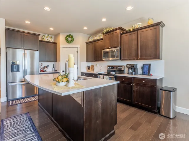 $758,000 | 1974 Legendary Lane Southeast, East Wenatchee, WA 98802