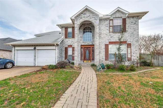 $3,500 | 1400 Endicott Drive, Arlington, TX 76018
