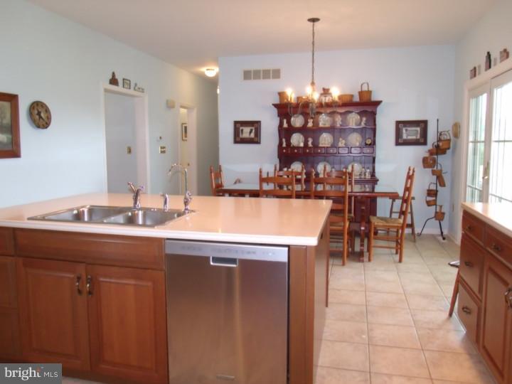 210 High Point Road Cochranville, PA 19330 - Photo 6 of 20 Kitchen