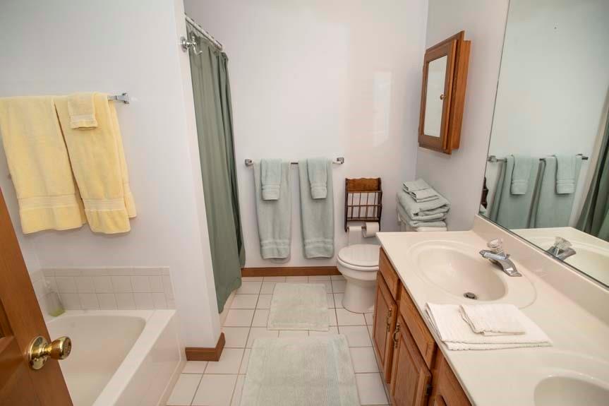 2402 South Ridge Lane Hidden Valley, PA 15502 - Photo 15 of 41 Gallery Image 15