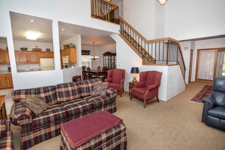 2402 South Ridge Lane Hidden Valley, PA 15502 - Photo 8 of 41 Gallery Image 8
