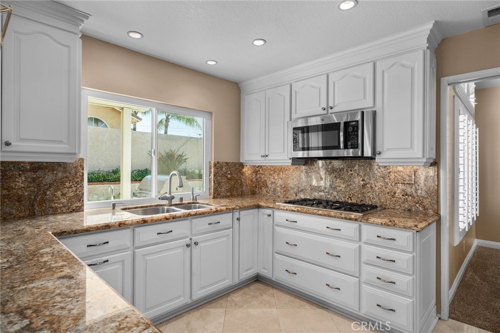 7243 Kittyhawk Street Fontana, CA 92336 - Photo 14 of 49