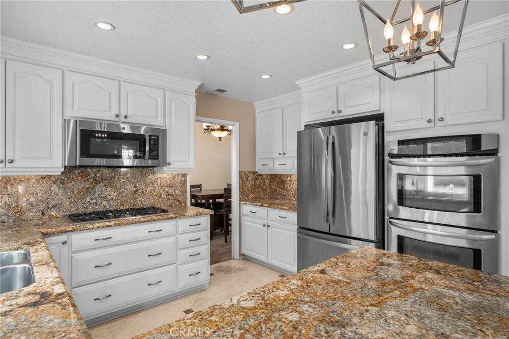 7243 Kittyhawk Street Fontana, CA 92336 - Photo 15 of 49