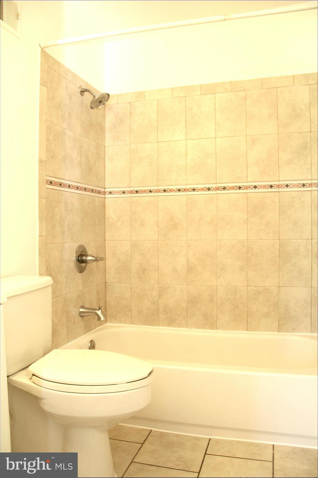 6449 Rockshire Street Alexandria, VA 22315 - Photo 20 of 25 Bath (Master)
