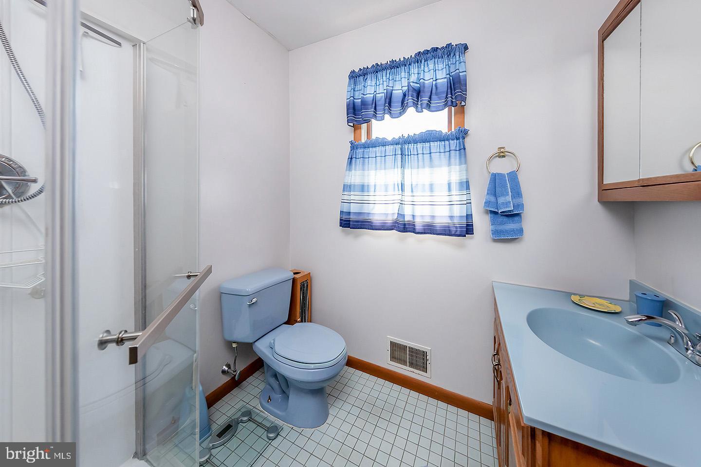 10 Laurel Road Pennsville, NJ 08070 - Photo 8 of 18 Gallery Image 8