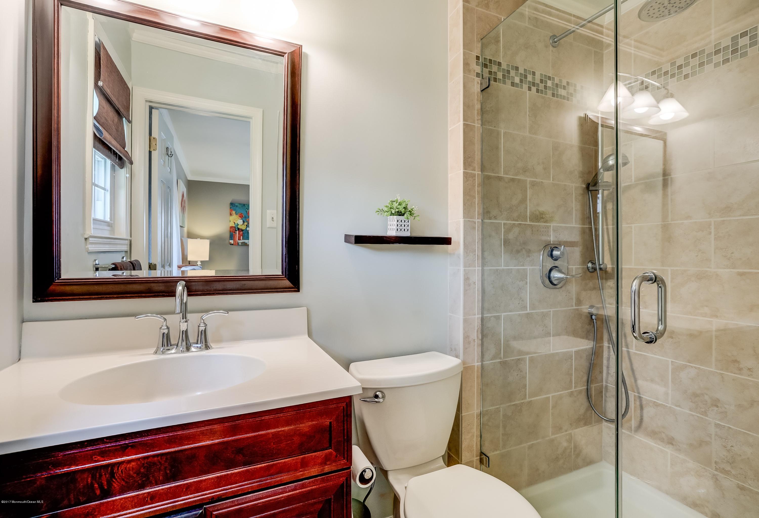 6 Garden Way Howell, NJ 07731 - Photo 23 of 32 023_Bathroom
