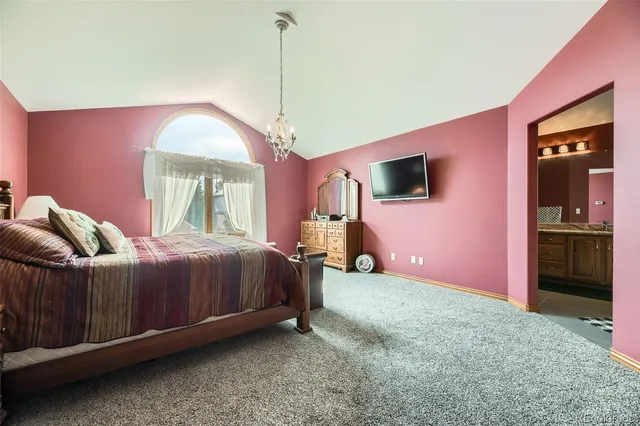 $984,500 | 6588 South Oak Circle, Littleton, CO 80127