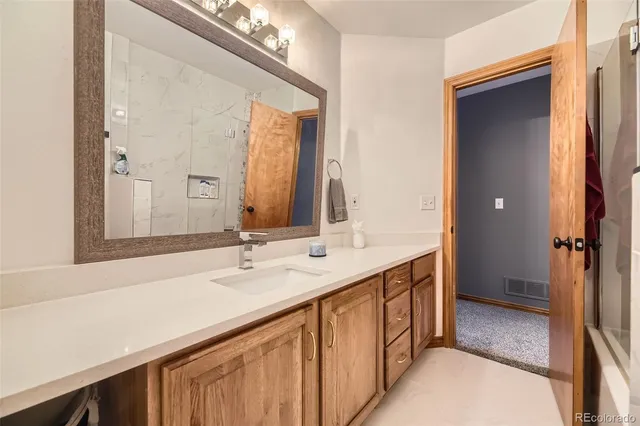 $984,500 | 6588 South Oak Circle, Littleton, CO 80127