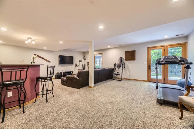 $984,500 | 6588 South Oak Circle, Littleton, CO 80127