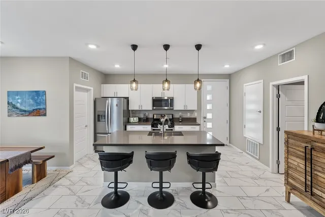 $360,000 | 11256 Rainbow Peak Avenue, Unit 208, Las Vegas, NV 89135