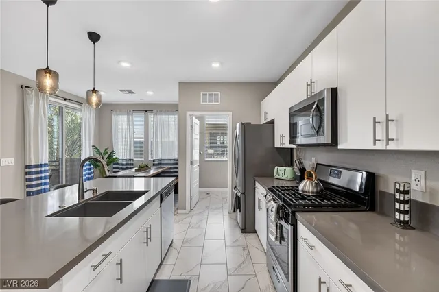 $360,000 | 11256 Rainbow Peak Avenue, Unit 208, Las Vegas, NV 89135
