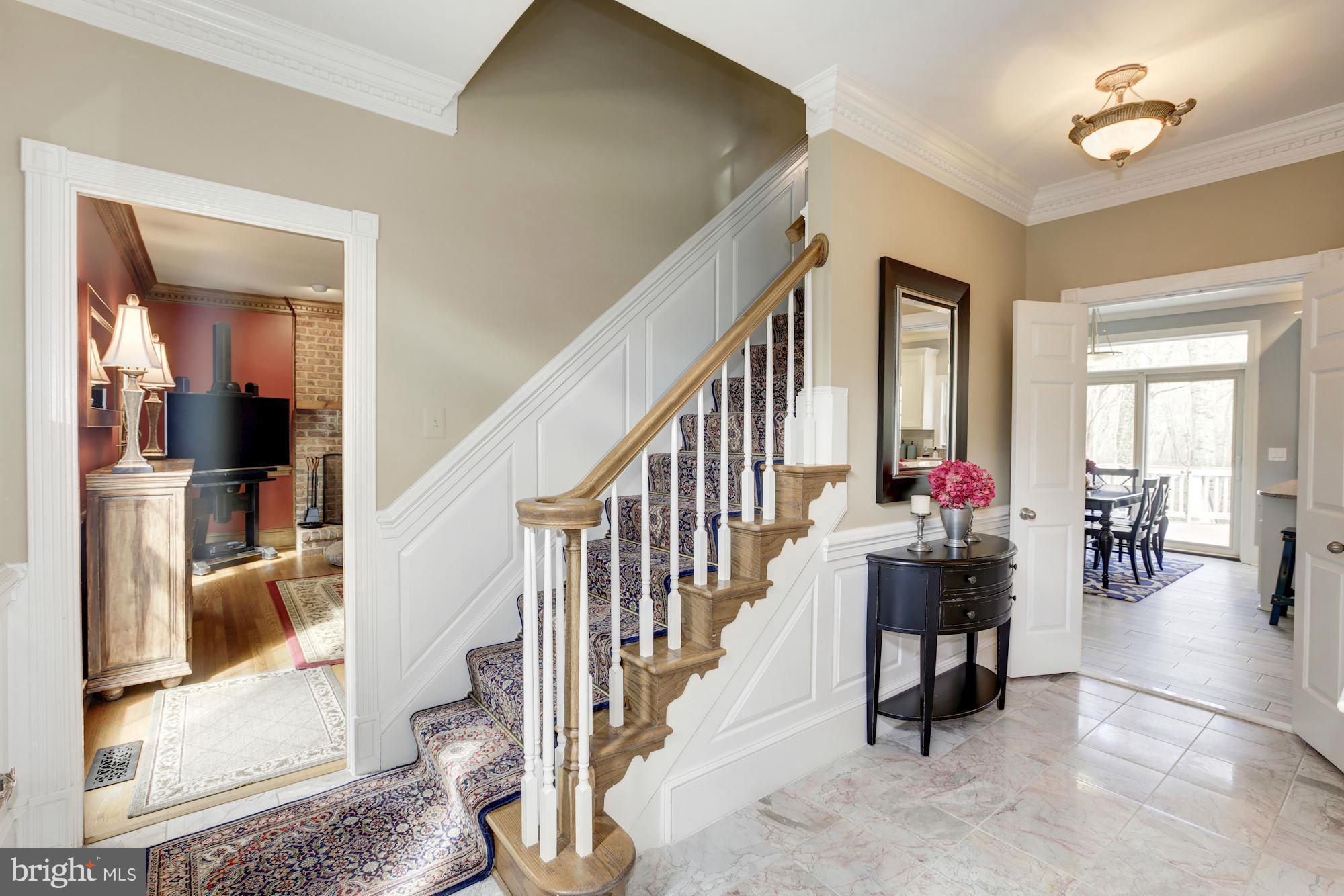 8819 Gateshead Road Alexandria, VA 22309 - Photo 3 of 30 Interior (General)