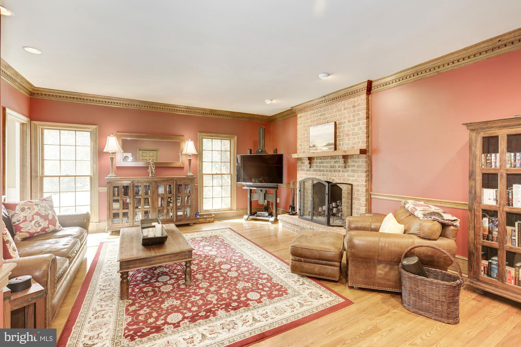 8819 Gateshead Road Alexandria, VA 22309 - Photo 10 of 30 Family Room