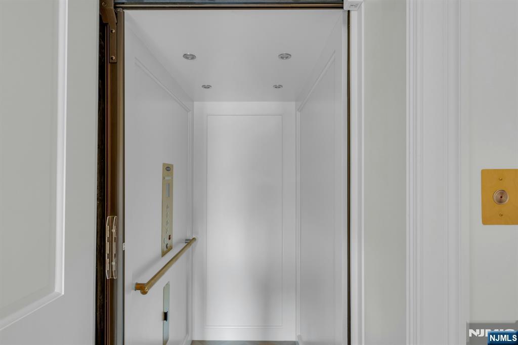 84 Watchung Avenue Montclair, NJ 07043 - Photo 40 of 48 a bathroom with a shower