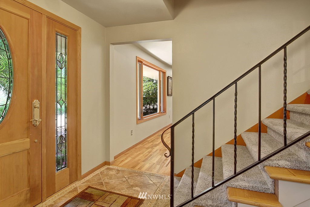 4321 200th Street Southeast Bothell, WA 98012 - Photo 3 of 20