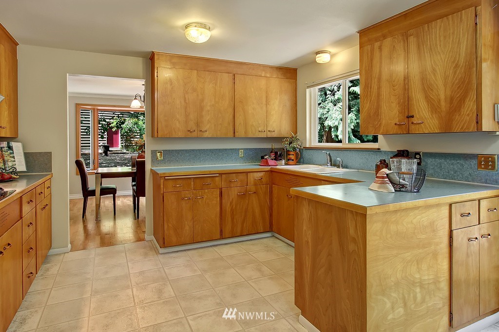 4321 200th Street Southeast Bothell, WA 98012 - Photo 7 of 20