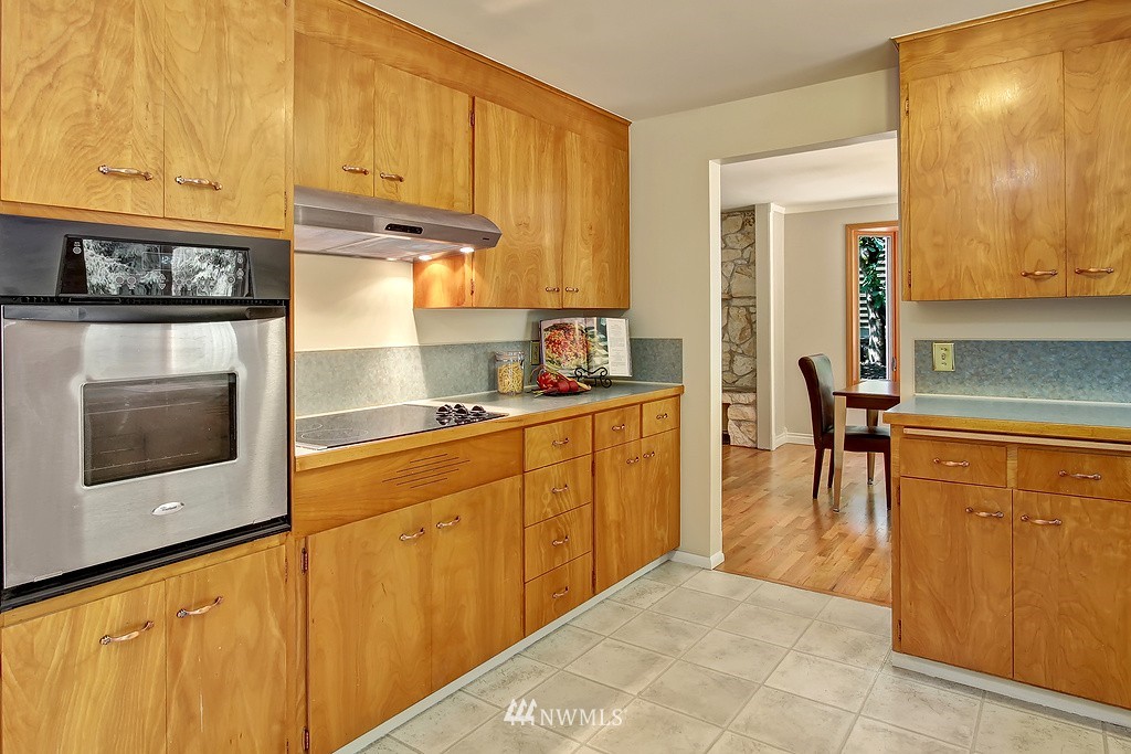 4321 200th Street Southeast Bothell, WA 98012 - Photo 8 of 20