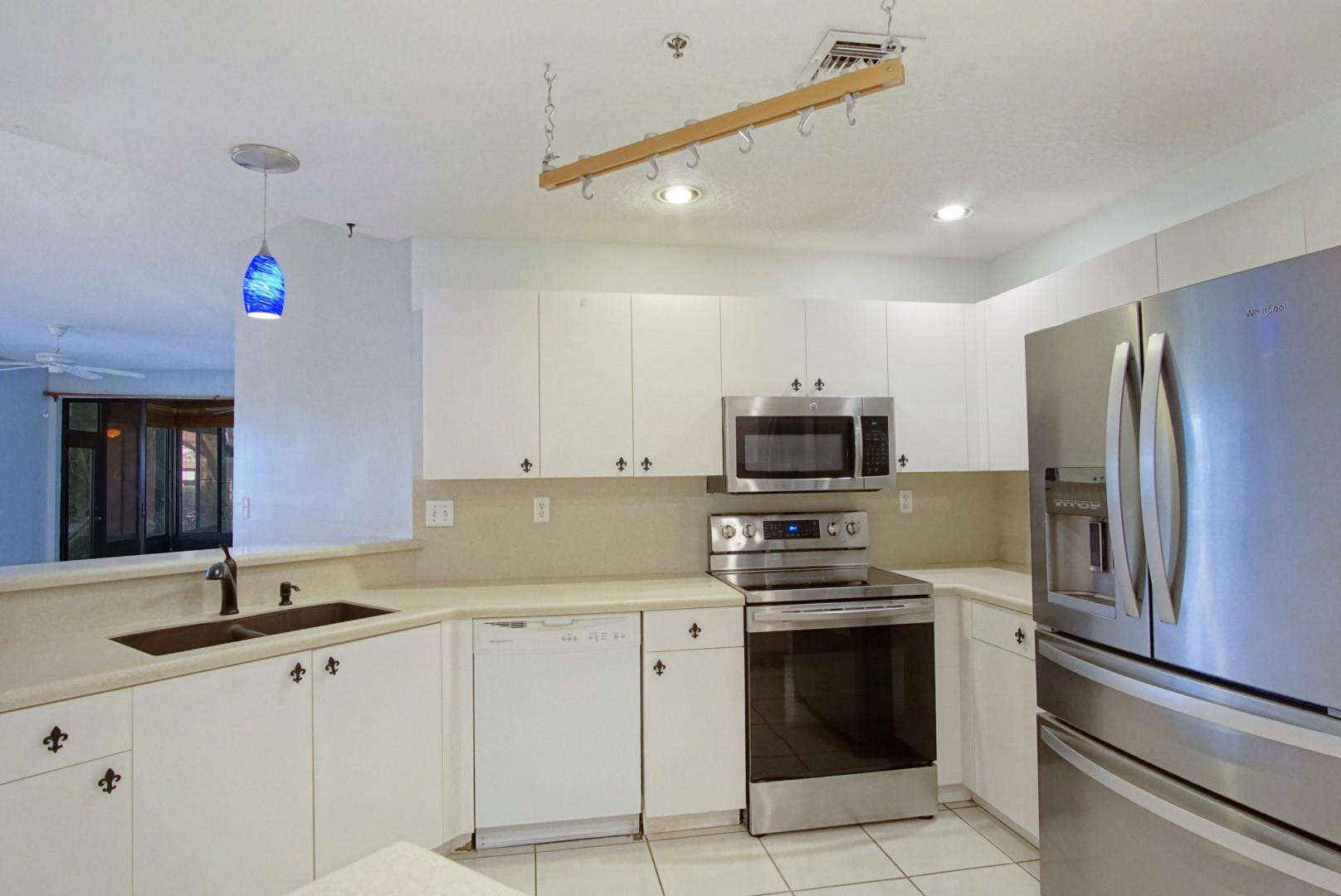 6121 Southeast Landing Way, Unit 1 Stuart, FL 34997 - Photo 4 of 22 Photo 4