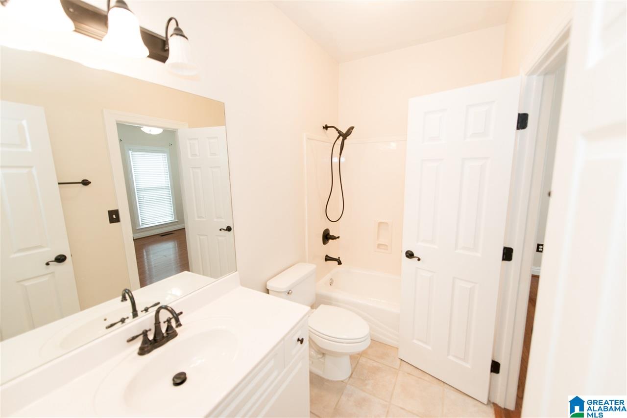 911 Timberline Circle Calera, AL 35040 - Photo 14 of 40