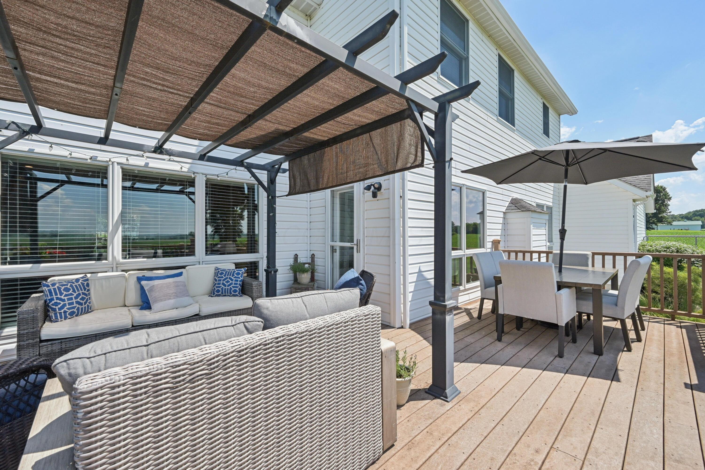 564 National Road Southeast Hebron, OH 43025 - Photo 74 of 106 Deck/Pergola