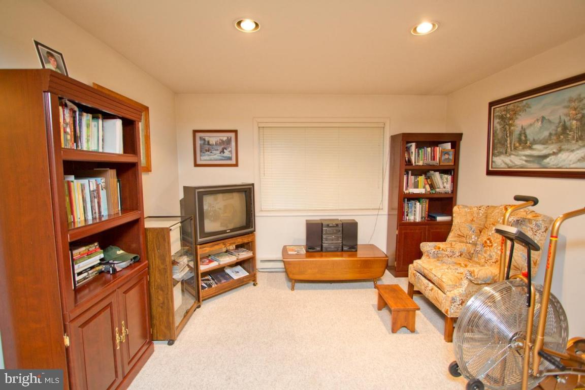 84 Brookfield Road Lititz, PA 17543 - Photo 23 of 29