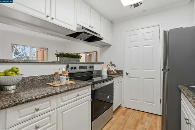 $439,000 | 480-480 Bollinger Canyon Lane, Unit 273, San Ramon, CA 94582