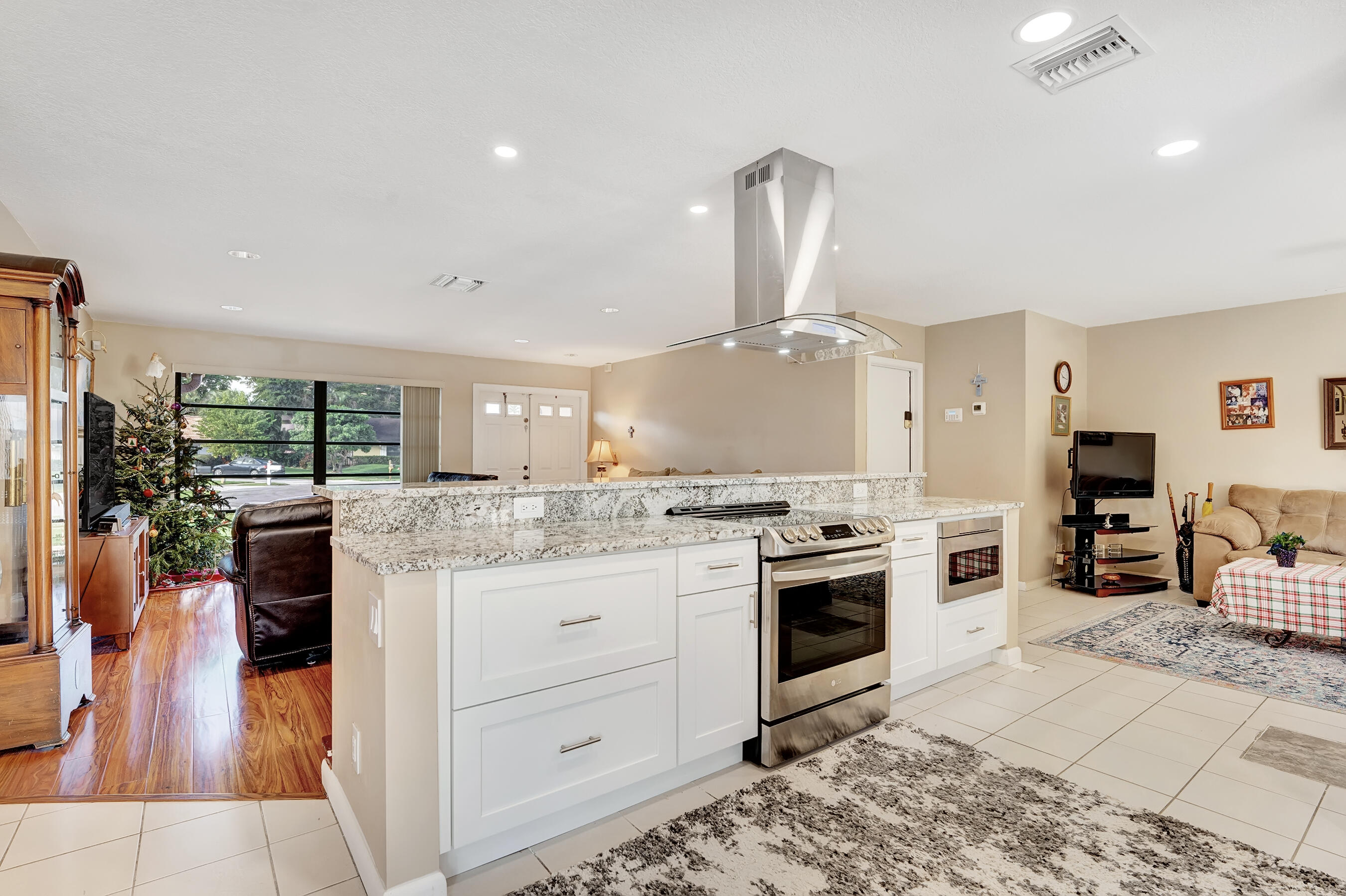 21584 Plum Road Boca Raton, FL 33433 - Photo 15 of 35 DSC07373