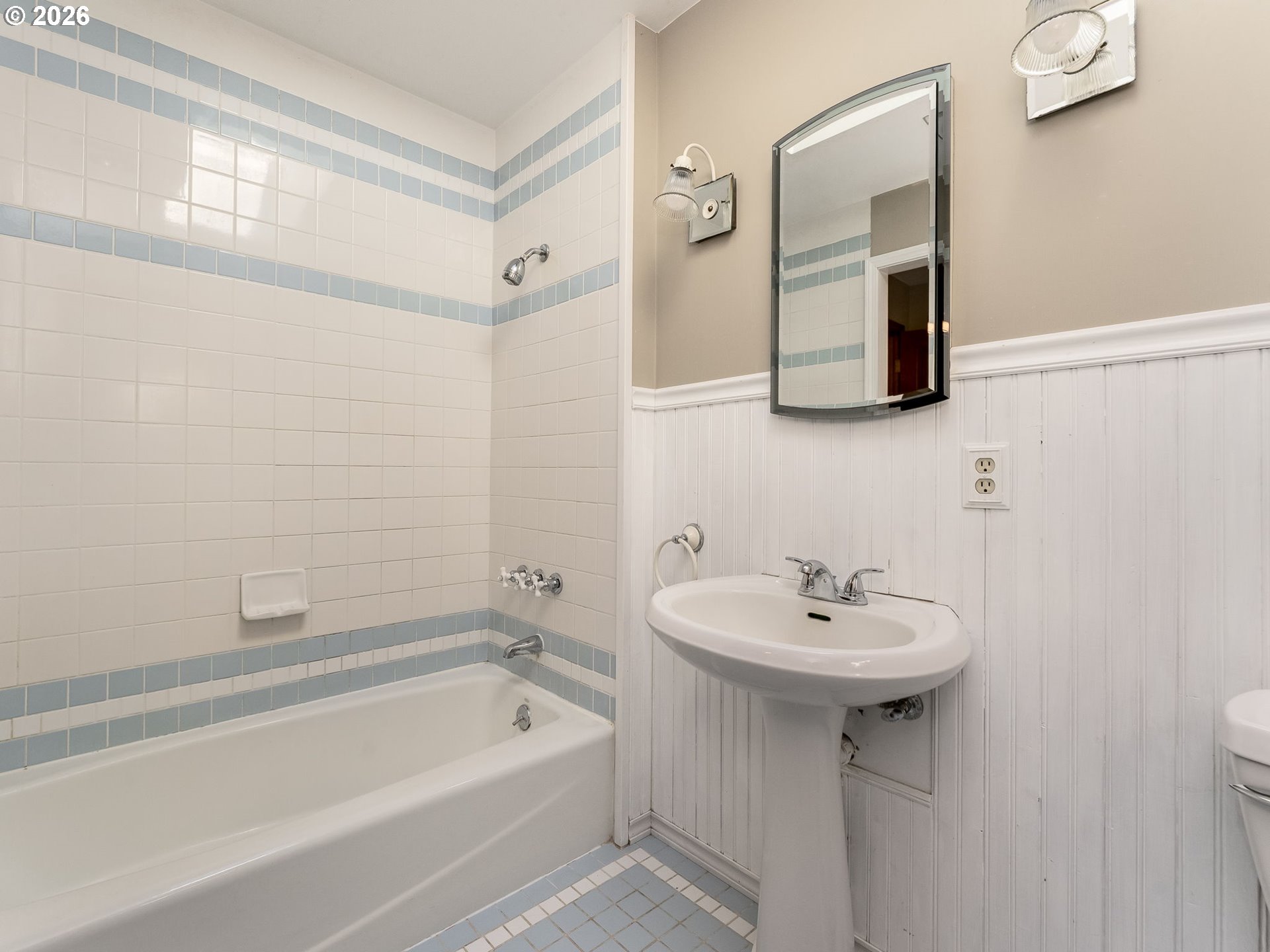 19037 Northwest Meadowlake Road Yamhill, OR 97148 - Photo 20 of 48 Bathroom