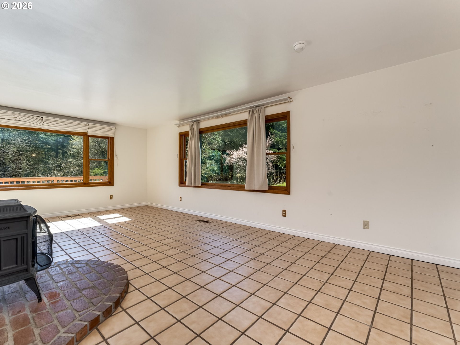 19037 Northwest Meadowlake Road Yamhill, OR 97148 - Photo 7 of 48 Great Room