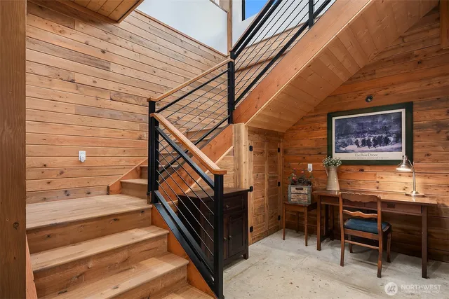 a view of entryway and hall