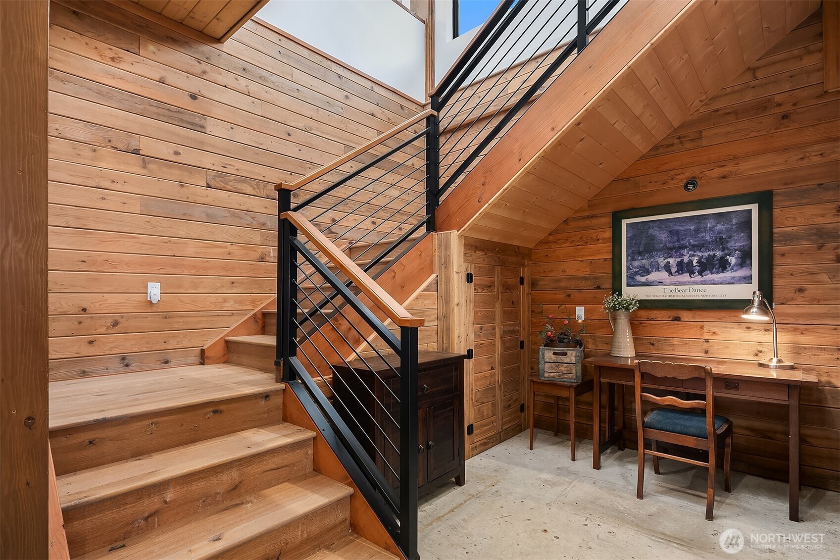31405 Redmond-Fall City Road Southeast Fall City, WA 98024 - Photo 14 of 32 a view of entryway and hall