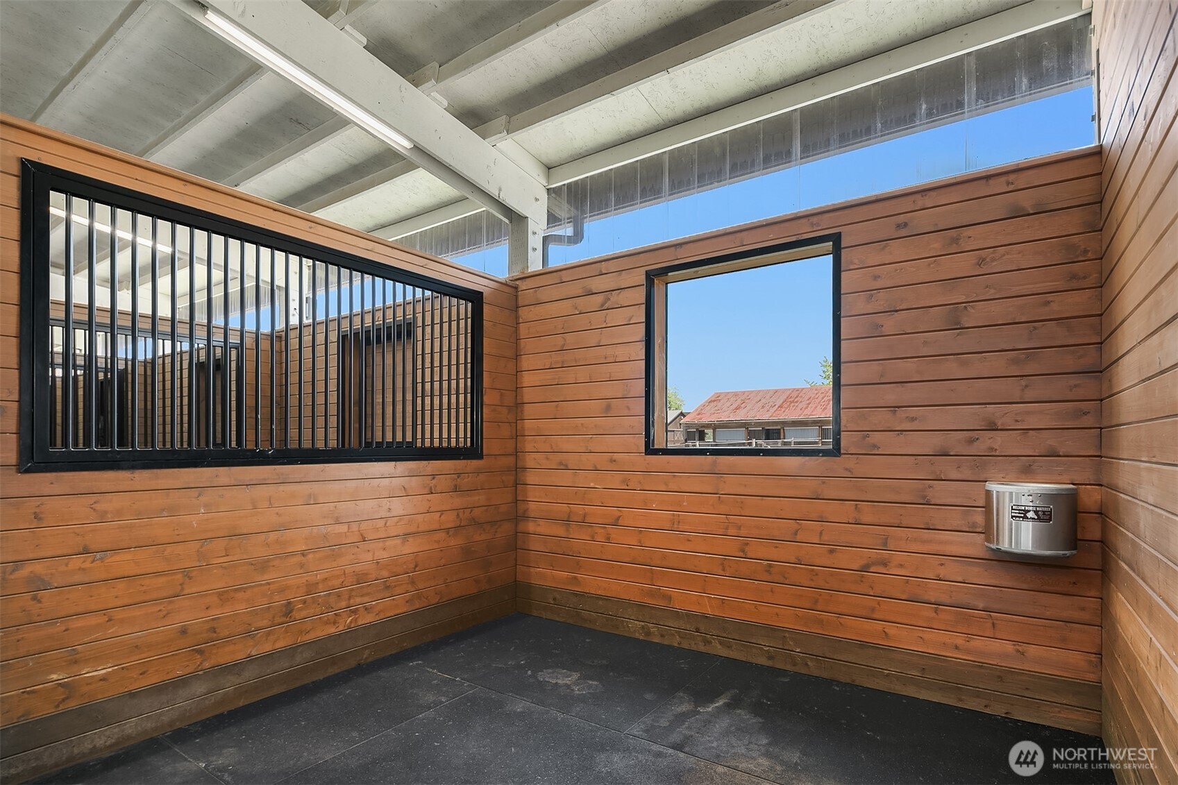 31405 Redmond-Fall City Road Southeast Fall City, WA 98024 - Photo 20 of 32 a view of door