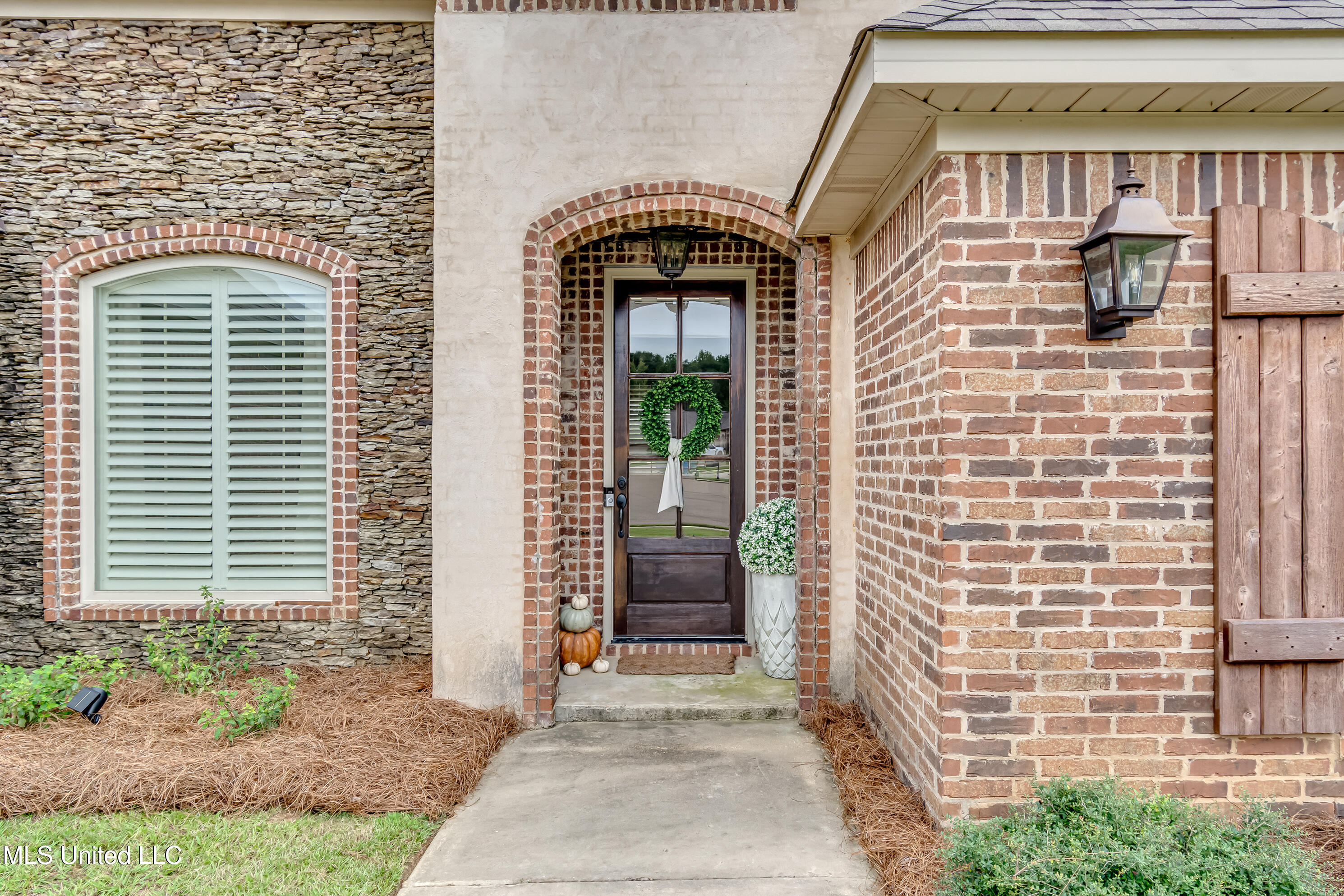 205 East Toulon Street Brandon, MS 39042 - Photo 2 of 51 205 E Toulon St-1