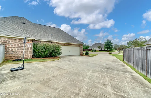 $395,000 | 205 East Toulon Street, Brandon, MS 39042