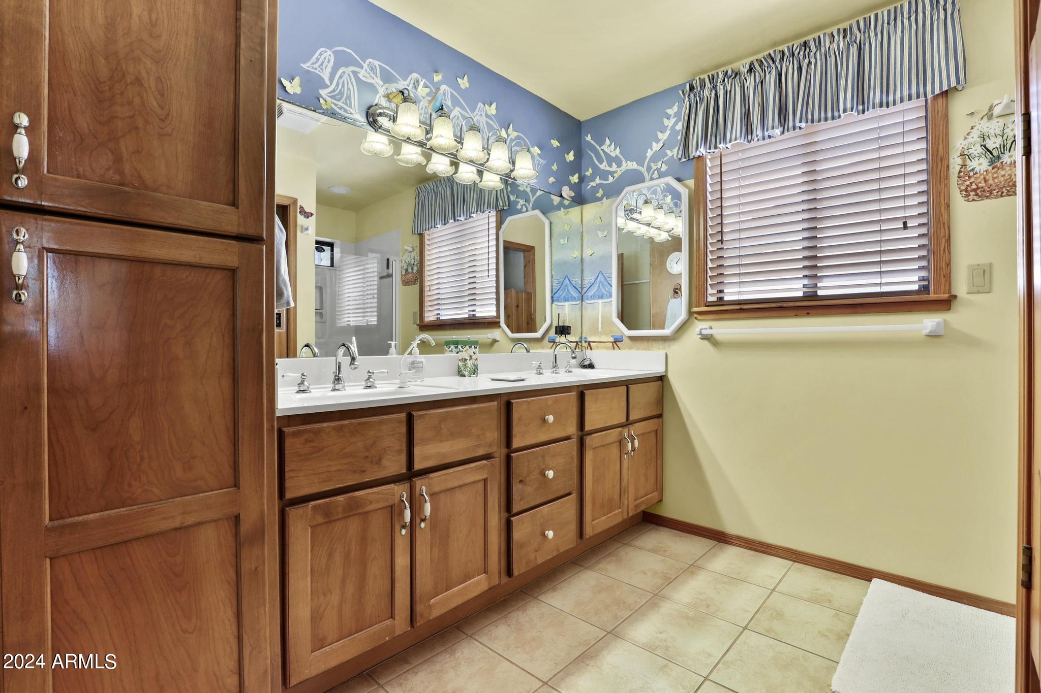 4678 Bear Flat Road Payson, AZ 85541 - Photo 31 of 76 Primary Bathroom