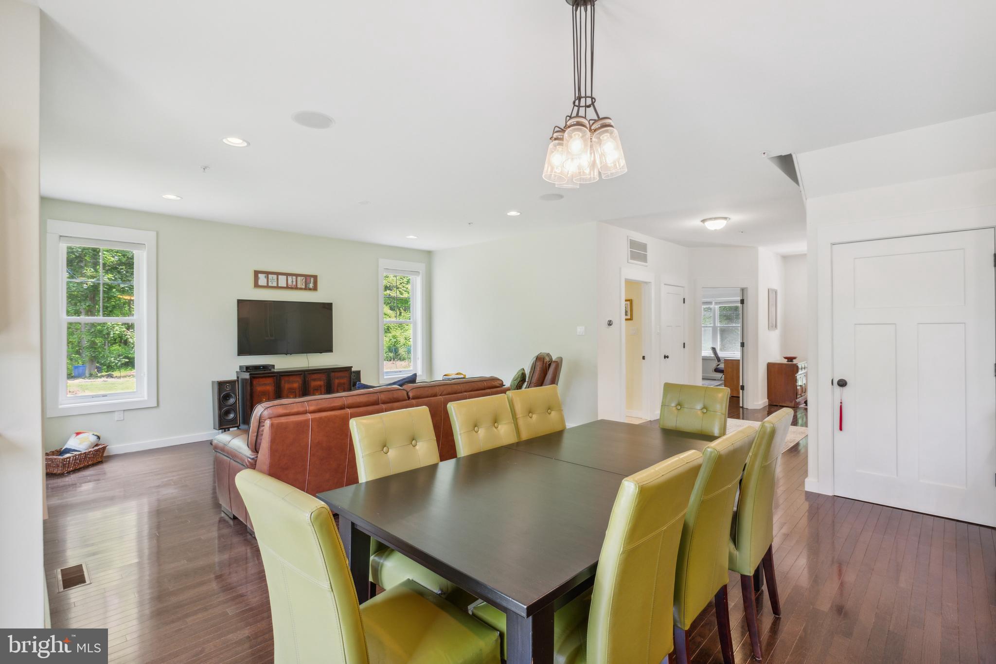 803 Norwood Road Silver Spring, MD 20905 - Photo 25 of 56