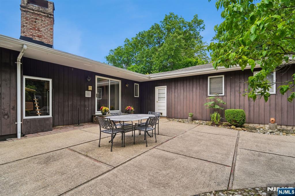 107 Arverne Road West Orange, NJ 07052 - Photo 43 of 50