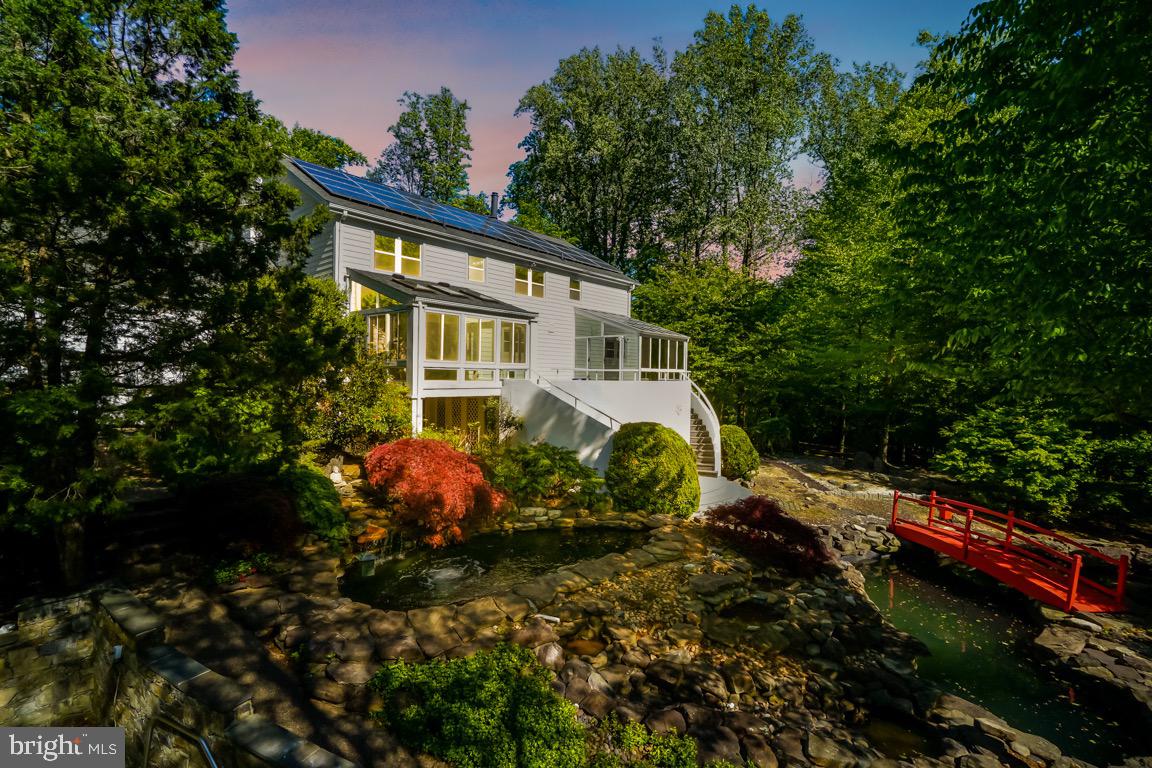 11208 Tara Road Potomac, MD 20854 - Photo 13 of 53 Gallery Image 13