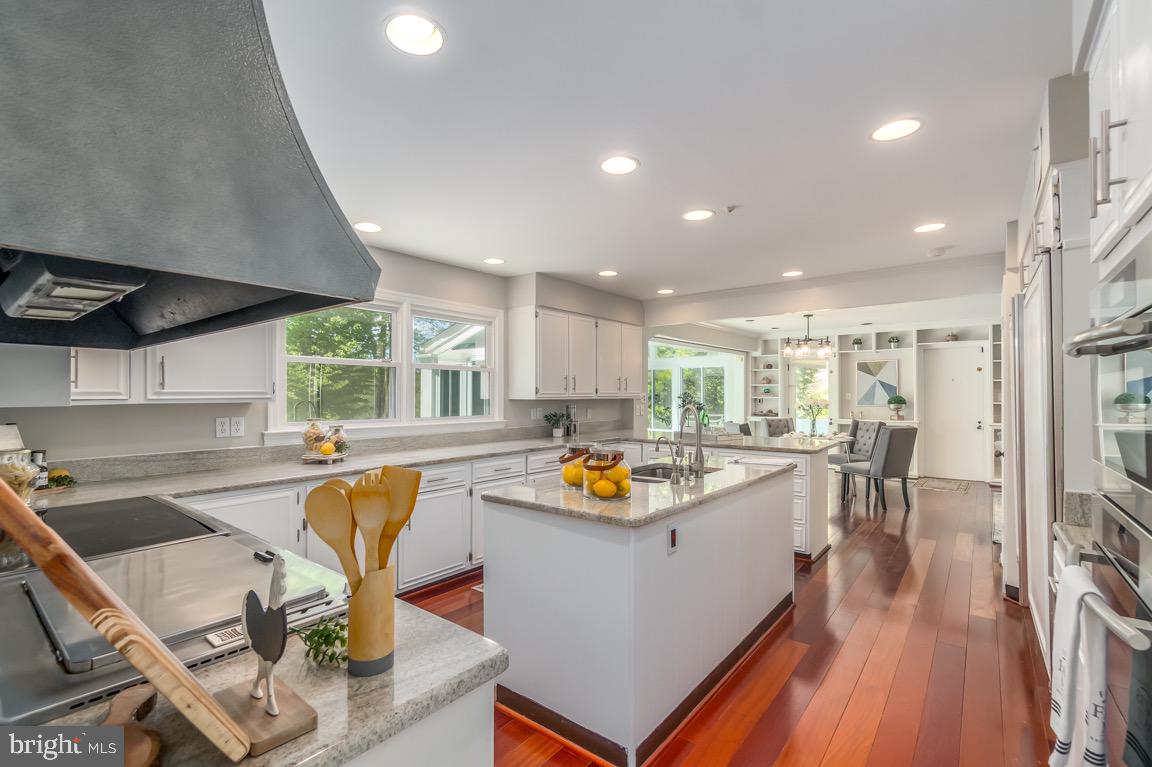 11208 Tara Road Potomac, MD 20854 - Photo 21 of 53 Beautiful Bright Kitchen looking into family room