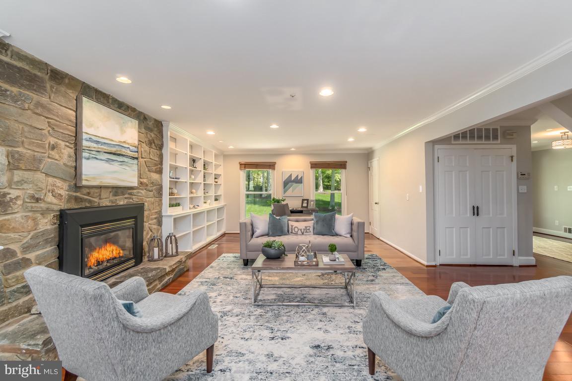 11208 Tara Road Potomac, MD 20854 - Photo 25 of 53 Gallery Image 25