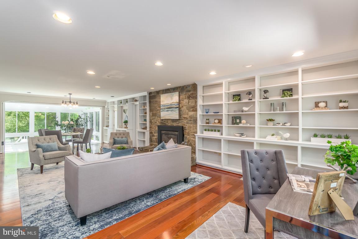 11208 Tara Road Potomac, MD 20854 - Photo 26 of 53 Gallery Image 26